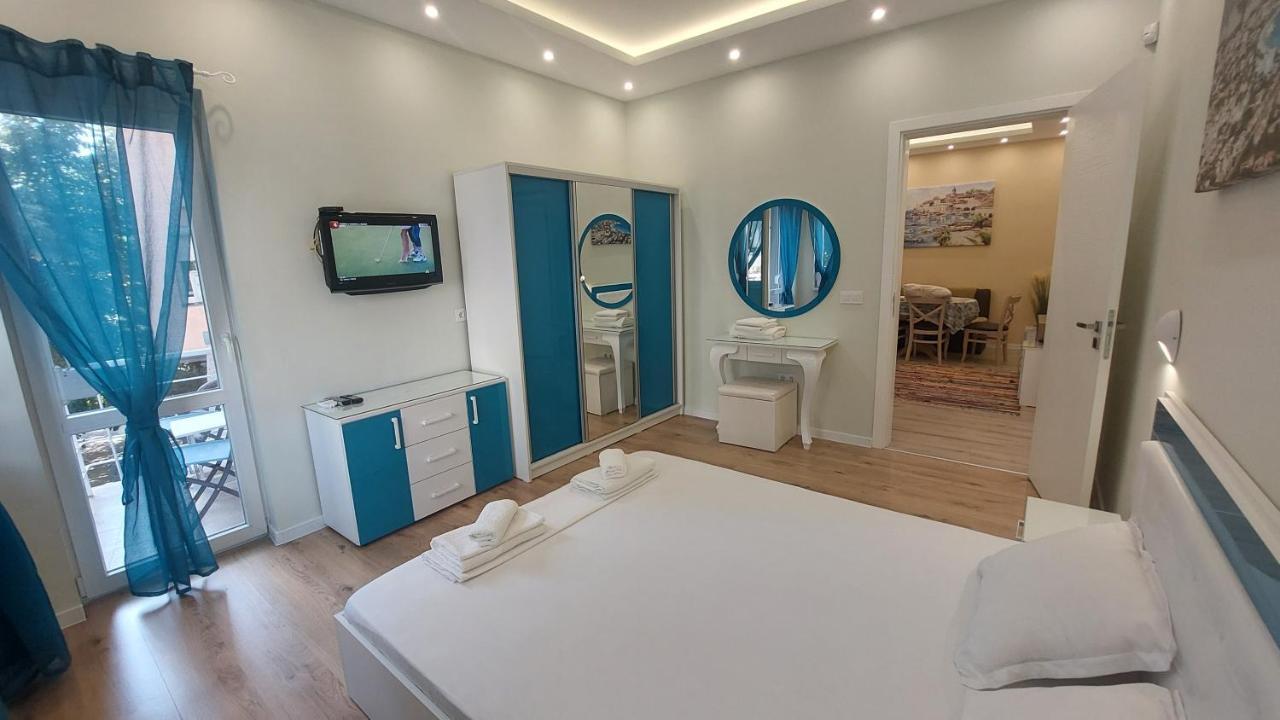 Апартамент Pink&Blue - 2BDR Apartment with Balcony Варна Экстерьер фото